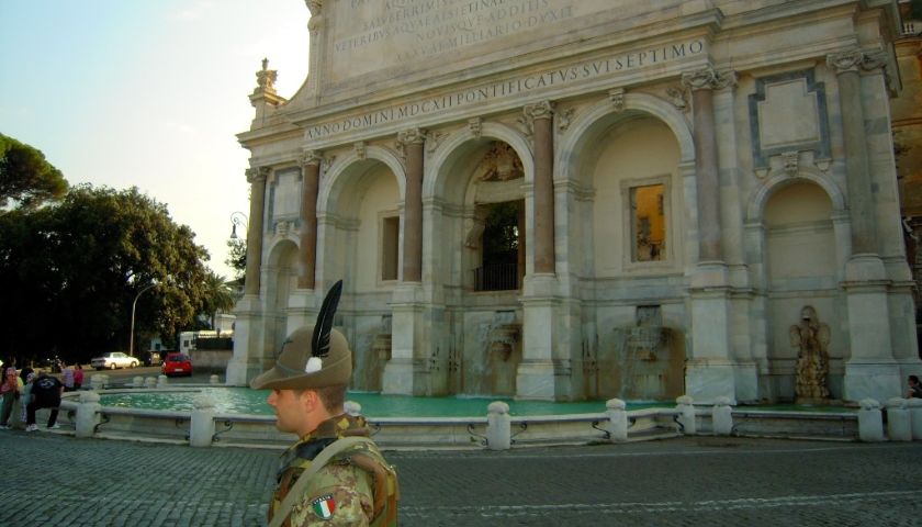 Fontana dell'Acqua Paola-best-things-to-see-in-rome