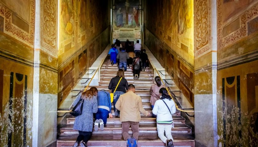 Holy Stairs-best-things-to-see-in-rome