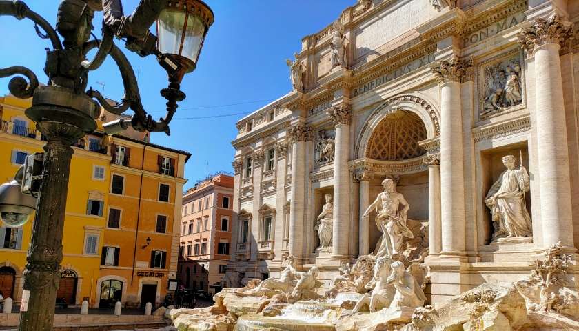 Trevi-Fountain-best-things-to-see-in-rome