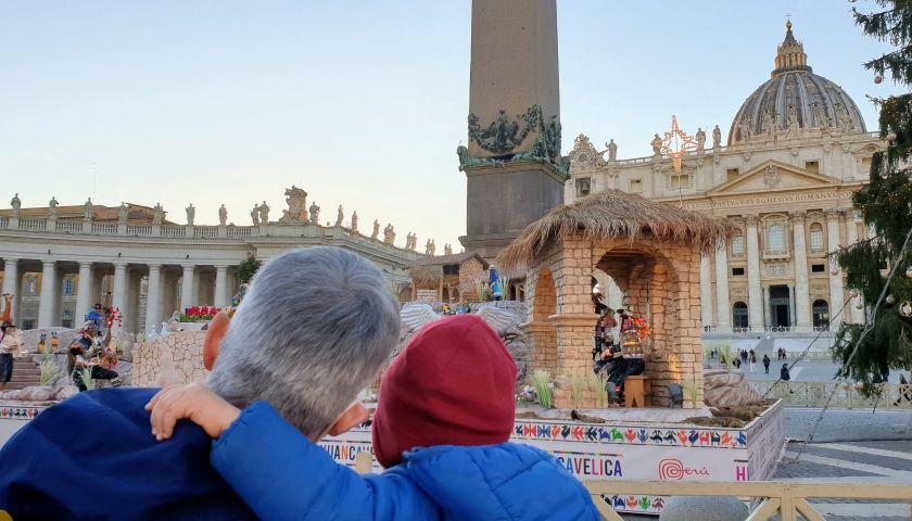 how to spend Christmas in Italy with kids