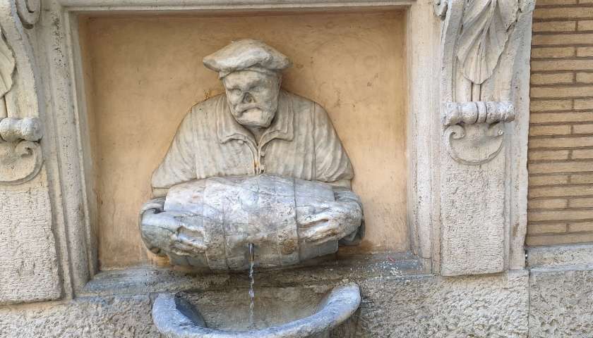 porter-fountain-best-things-to-see-in-rome